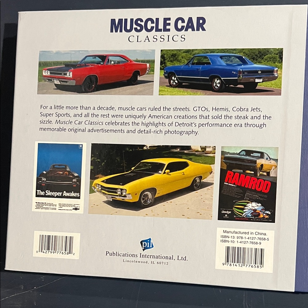 Muscle Car Classics Book - Picture 2 of 2